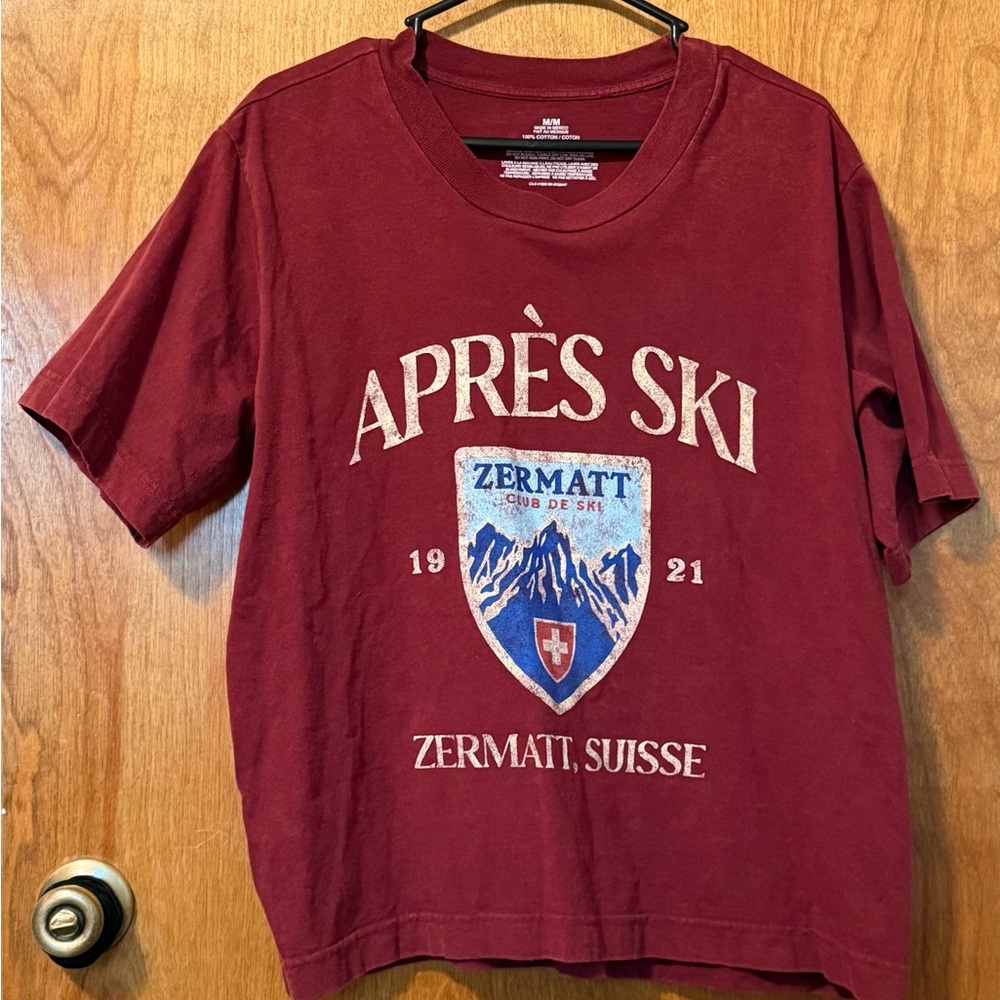 Women’s 'Après Ski Zermatt' Graphic Vintage Style Tee - Burgundy